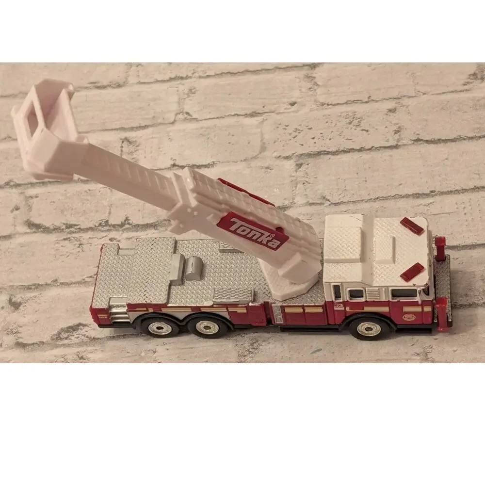 Toy Vehicles Fire Truck Bundle Tonka/Matchbox/Hotwheels